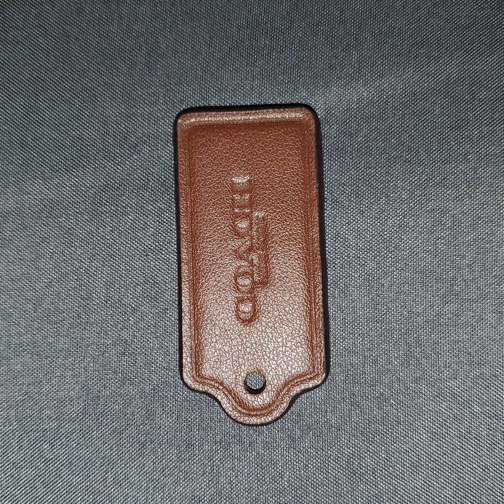 Coach Brown Hang Tag